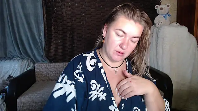 Snapshot of NikaSkylink chatting on October 2025 04:02:02 AM NikaSkylink online show from October 2025 04:02:02 AM