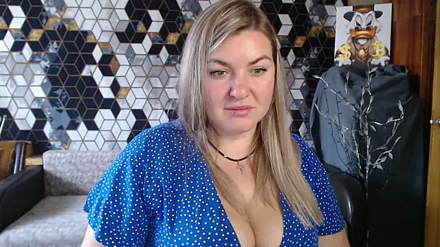 Snapshot of NikaSkylink chatting on April 2026 06:33:01 AM NikaSkylink online show from April 2026 06:33:01 AM