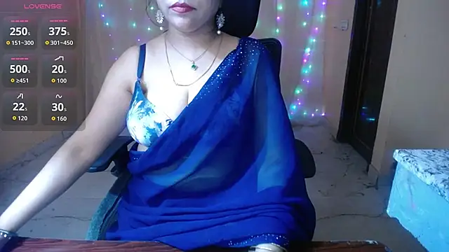 Divvya  online show from May 2026 06:35:01 PM