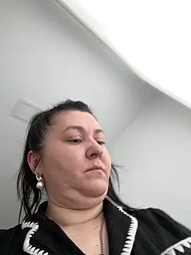 Snapshot of Liza_Will chatting on April 2026 09:51:02 AM Liza Will online show from April 2026 09:51:02 AM