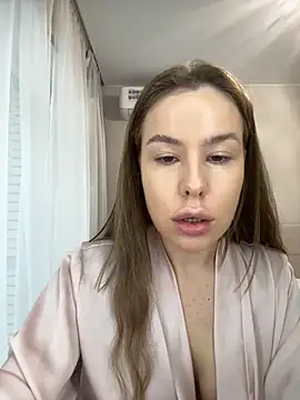 Ashley Roys online show from November 2025 10:19:01 AM