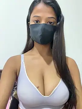 Snapshot of Sonia_soni332 chatting on November 2025 03:11:02 PM Sonia soni332 online show from November 2025 03:11:02 PM