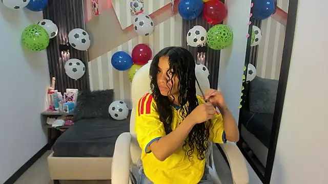 LittleeStar online show from June 2026 08:32:02 PM