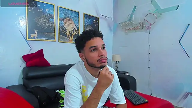 Snapshot of rhabena_boysex chatting on March 2026 01:32:02 AM rhabena boysex online show from March 2026 01:32:02 AM