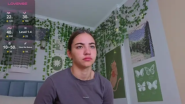 Ashley Pierce online show from November 2025 04:13:02 AM