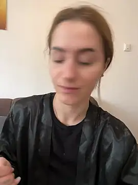 Snapshot of AriaAdda chatting on March 2026 10:19:01 AM AriaAdda online show from March 2026 10:19:01 AM