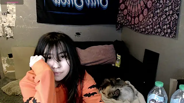 London Ray online show from October 2025 07:51:01 AM