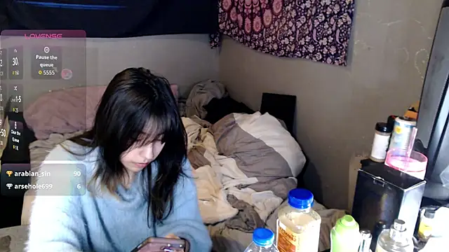 London Ray online show from November 2025 04:22:01 AM