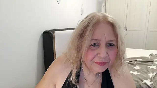 SusiLifeXXX online show from June 2026 05:28:01 PM