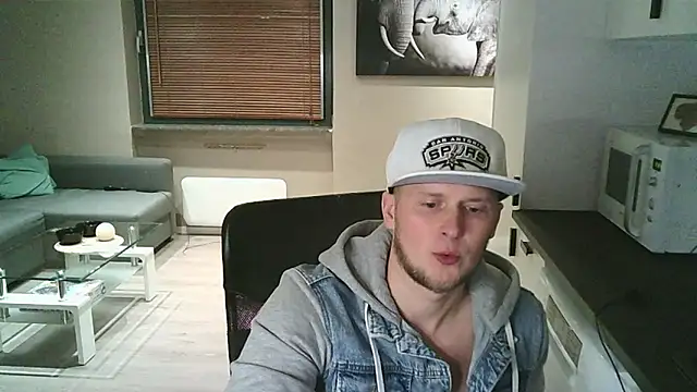 Snapshot of Dartanjanas13 chatting on October 2025 09:42:02 PM Dartanjanas13 online show from October 2025 09:42:02 PM