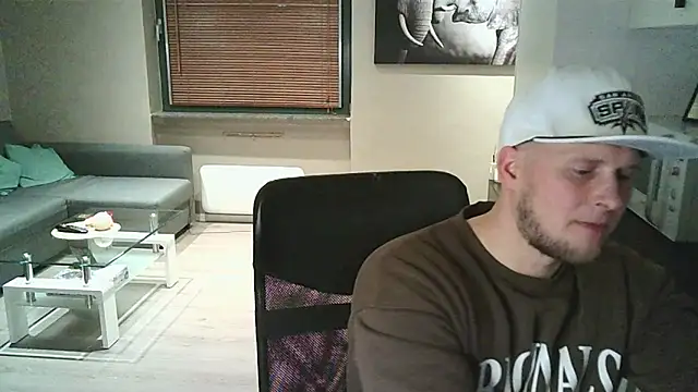 Snapshot of Dartanjanas13 chatting on November 2025 10:32:02 PM Dartanjanas13 online show from November 2025 10:32:02 PM