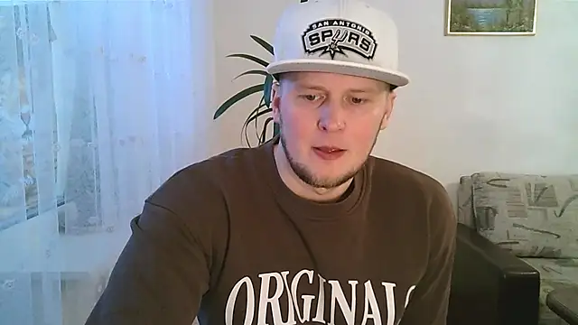 Snapshot of Dartanjanas13 chatting on December 2025 11:15:01 AM Dartanjanas13 online show from December 2025 11:15:01 AM