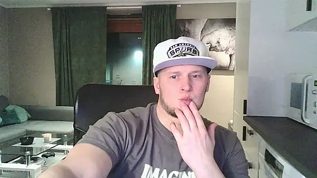 Snapshot of Dartanjanas13 chatting on February 2026 09:15:02 PM Dartanjanas13 online show from February 2026 09:15:02 PM