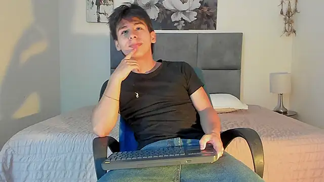 Snapshot of kaneky_07 chatting on October 2025 01:28:01 AM kaneky 07 online show from October 2025 01:28:01 AM