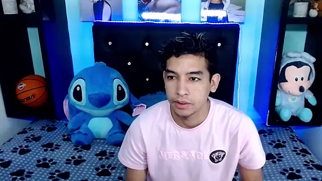 x oliver x online show from September 2025 04:23:01 AM