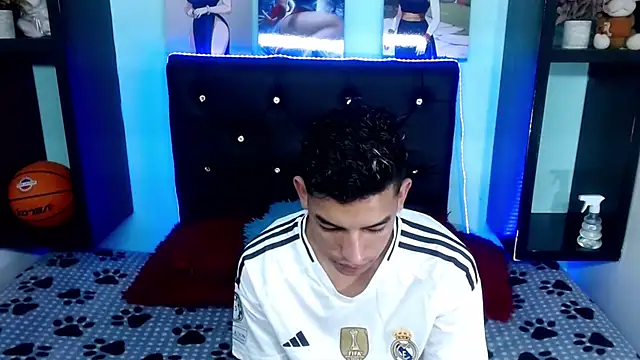 x oliver x online show from September 2025 04:27:01 AM