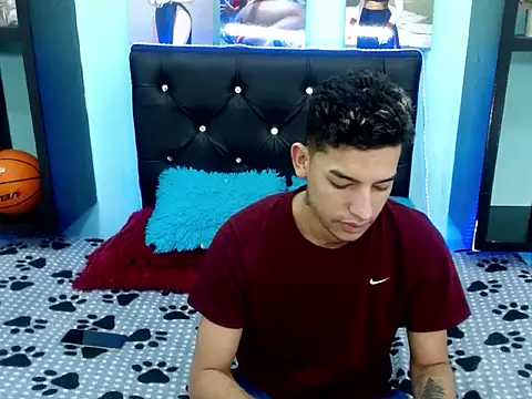 x oliver x online show from September 2025 03:32:02 AM