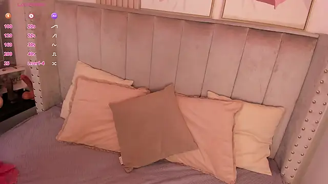 Seshat Hitt online show from November 2025 03:08:02 AM