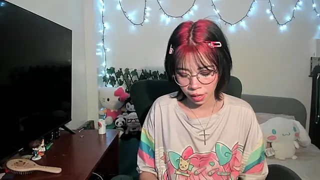 Snapshot of dolliette24 chatting on November 2025 07:08:02 AM dolliette24 online show from November 2025 07:08:02 AM