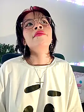 Snapshot of dolliette24 chatting on November 2025 09:14:02 PM dolliette24 online show from November 2025 09:14:02 PM