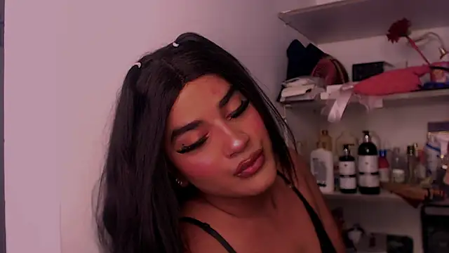 vicky carrington online show from October 2025 08:25:01 AM