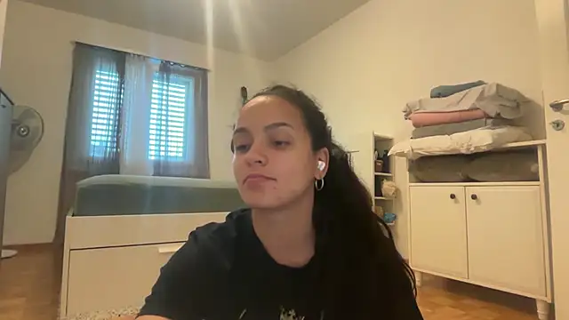 Maia Park online show from May 2026 03:50:01 PM