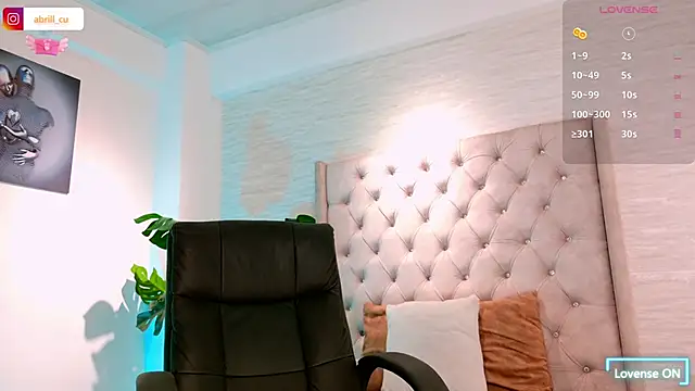 Abrill cute online show from October 2025 02:43:02 AM