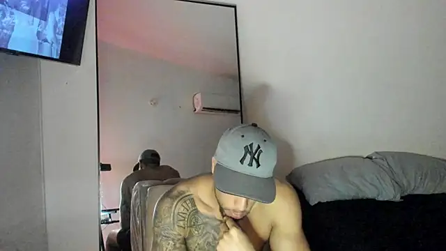 Snapshot of ThiagoLugo chatting on September 2025 06:40:02 PM ThiagoLugo online show from September 2025 06:40:02 PM