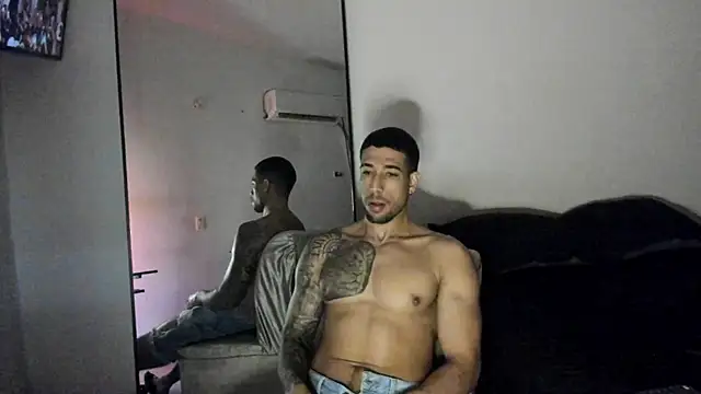 Snapshot of ThiagoLugo chatting on September 2025 07:56:02 AM ThiagoLugo online show from September 2025 07:56:02 AM