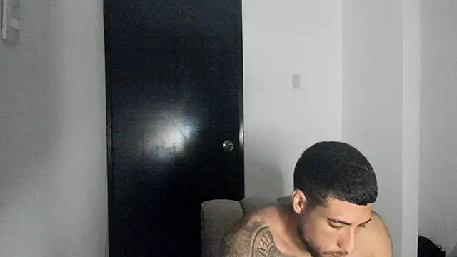 ThiagoLugo online show from May 2026 06:52:01 AM