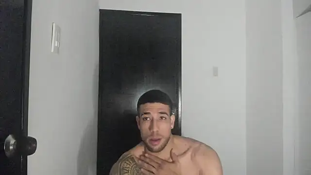 ThiagoLugo online show from June 2026 03:33:01 AM