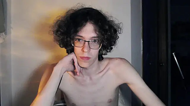 LovesomeCookie online show from April 2026 05:41:02 PM