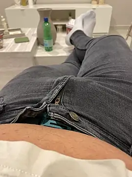 Snapshot of Mrdim26 chatting on February 2026 07:27:01 AM Mrdim26 online show from February 2026 07:27:01 AM