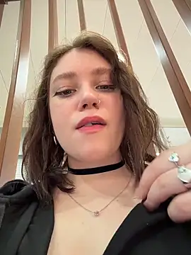 Snapshot of lucy-joy chatting on February 2026 09:29:02 AM lucy-joy online show from February 2026 09:29:02 AM