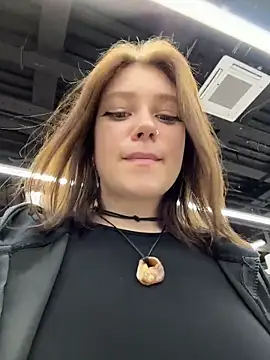 Snapshot of lucy-joy chatting on February 2026 11:20:02 AM lucy-joy online show from February 2026 11:20:02 AM