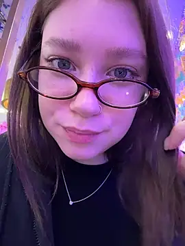 Snapshot of lucy-joy chatting on March 2026 09:15:01 AM lucy-joy online show from March 2026 09:15:01 AM