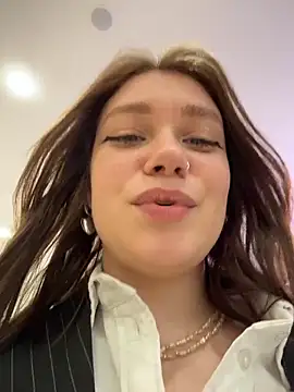 Snapshot of lucy-joy chatting on March 2026 11:28:02 AM lucy-joy online show from March 2026 11:28:02 AM