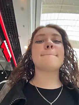 Snapshot of lucy-joy chatting on March 2026 09:14:01 AM lucy-joy online show from March 2026 09:14:01 AM