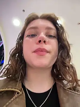 Snapshot of lucy-joy chatting on March 2026 09:32:02 AM lucy-joy online show from March 2026 09:32:02 AM