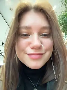 lucy-joy online show from May 2026 07:46:02 AM