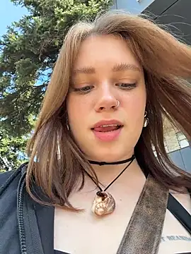 lucy-joy online show from May 2026 10:00:01 AM