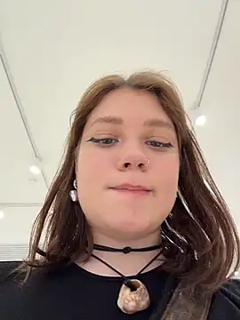 lucy-joy online show from May 2026 09:15:02 AM