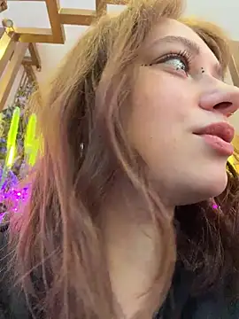 Snapshot of lucy-joy chatting on June 2026 08:41:02 AM lucy-joy online show from June 2026 08:41:02 AM