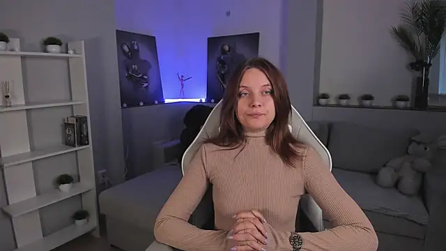 Snapshot of AlicePill chatting on September 2025 01:27:01 AM AlicePill online show from September 2025 01:27:01 AM