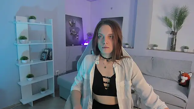 Snapshot of AlicePill chatting on December 2025 02:38:01 AM AlicePill online show from December 2025 02:38:01 AM