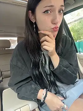 DollyTall online show from June 2026 01:18:02 AM