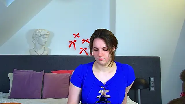 KarenClarks online show from January 2026 06:17:01 AM