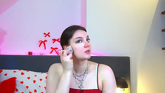 KarenClarks online show from February 2026 06:28:02 AM