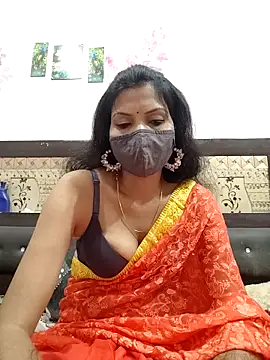 Yourhotsweetgirl online show from October 2025 04:50:01 PM