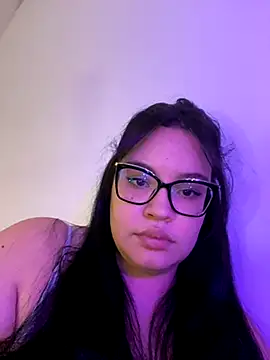 Emily Taylor2 online show from October 2025 02:28:02 AM